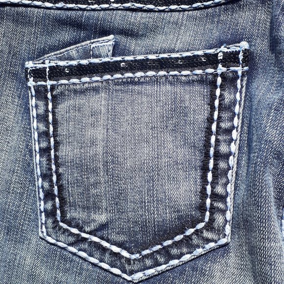 NWT Cowgirl Tuff Black Diamond Jeans W: 27/ L:31 - Picture 13 of 16